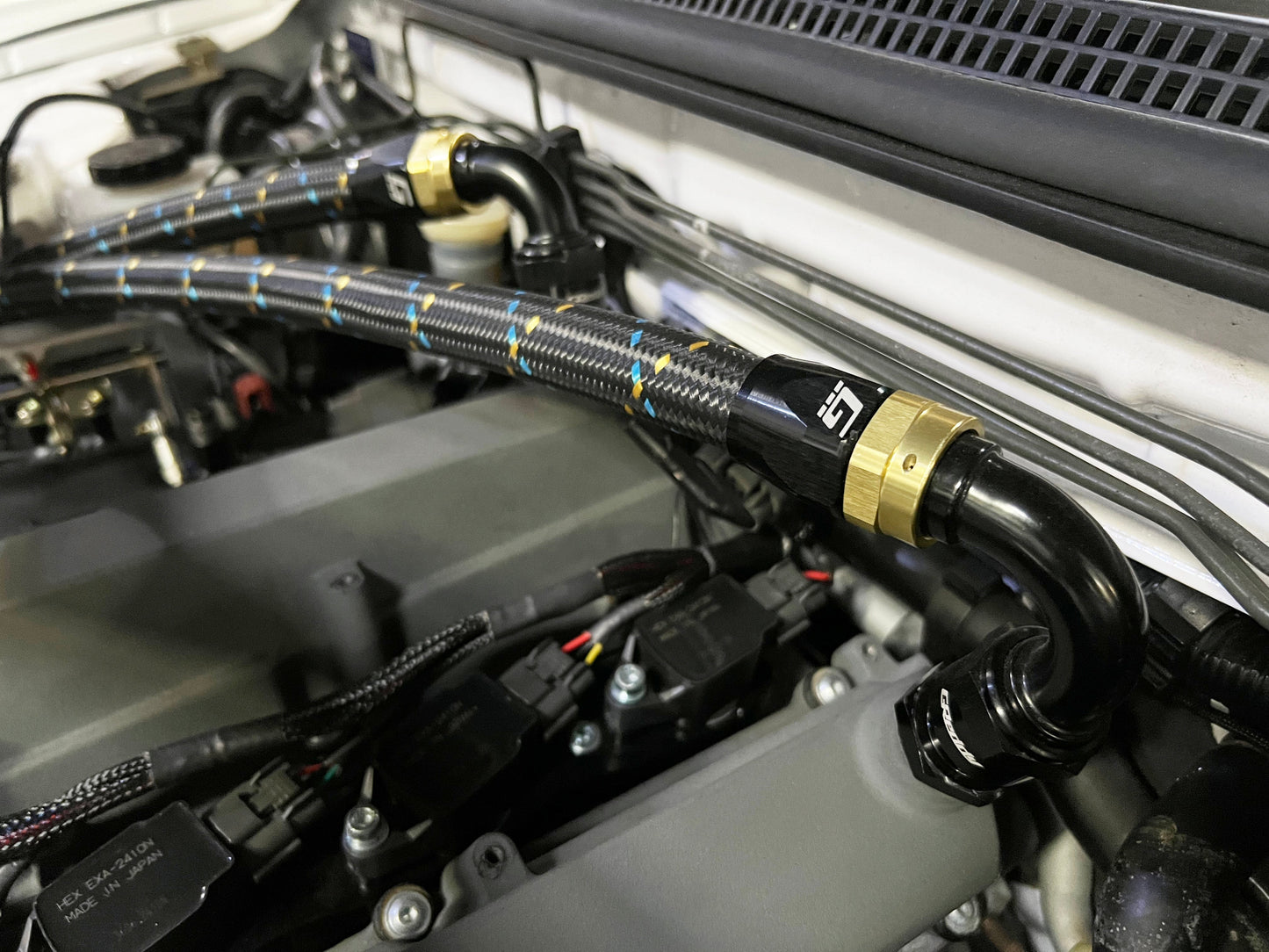 GReddy AN08 Reusable Hose Nylon Braided, Black/Gold/Blue