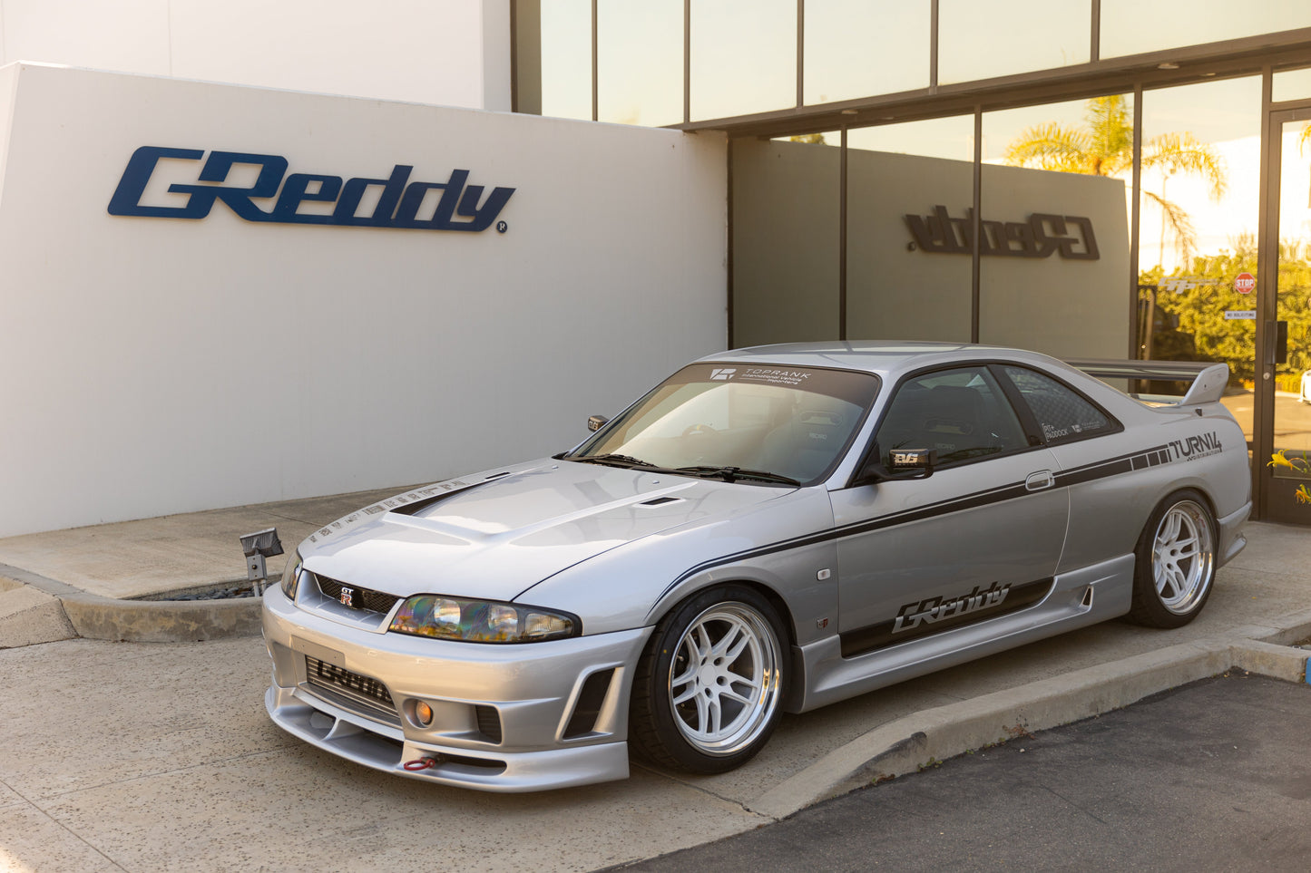 GReddy Garage 95-98 Nissan Skyline GT-R 400R Type Dry Carbon Hood