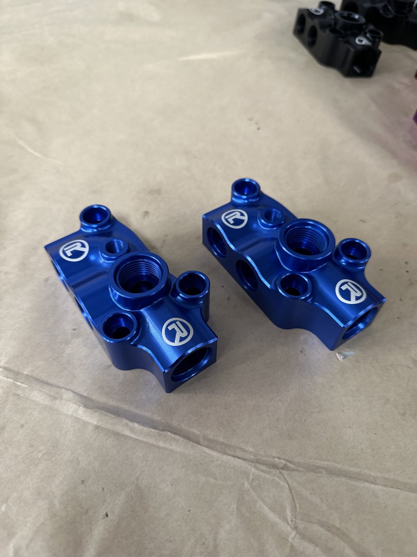 Raceonly Remote Oil Filter Pedestal