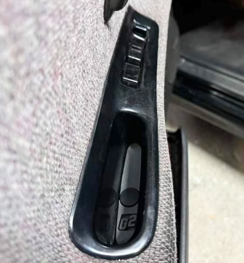 G2 Carbon 1989-1994 Nissan 240SX / Silvia S13 Broken Window Trim Fix